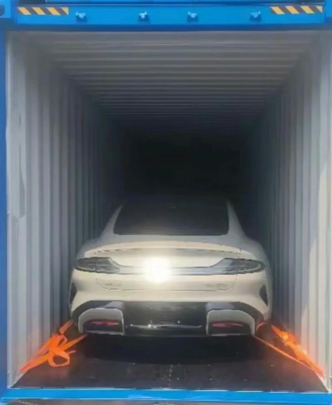Xiaomi SU7 in shipping container